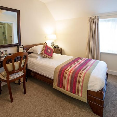 The Bishops Table Hotel Farnham  Esterno foto
