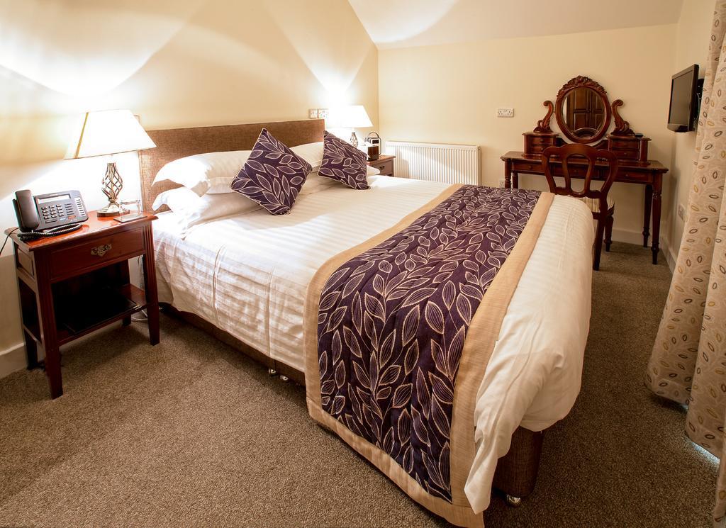 The Bishops Table Hotel Farnham  Esterno foto