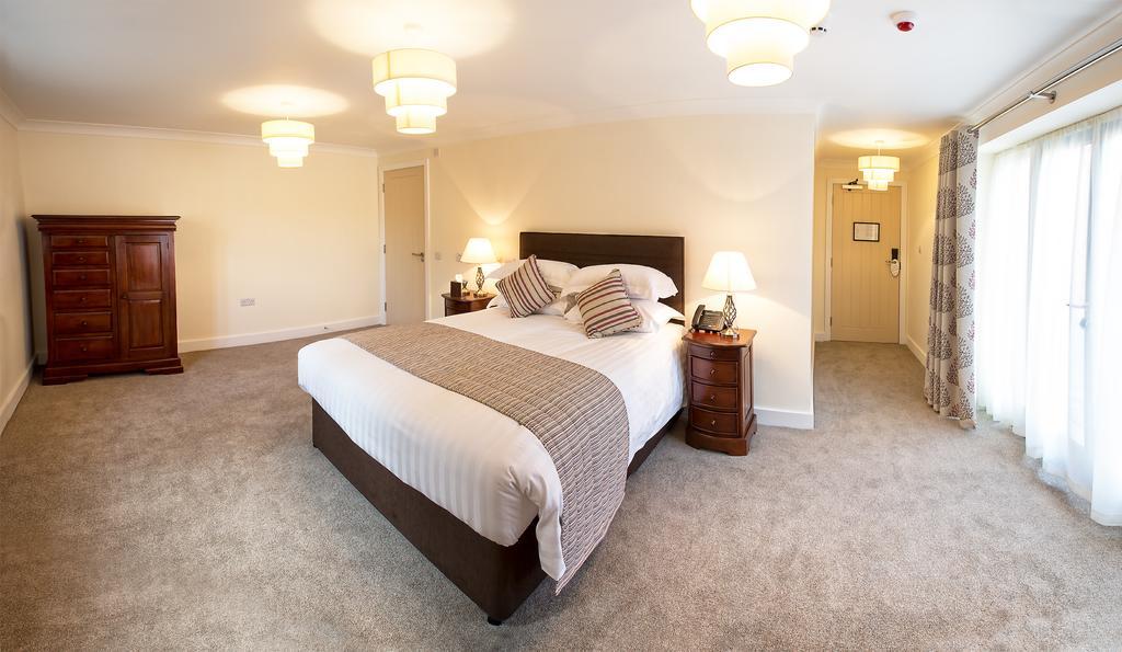 The Bishops Table Hotel Farnham  Esterno foto