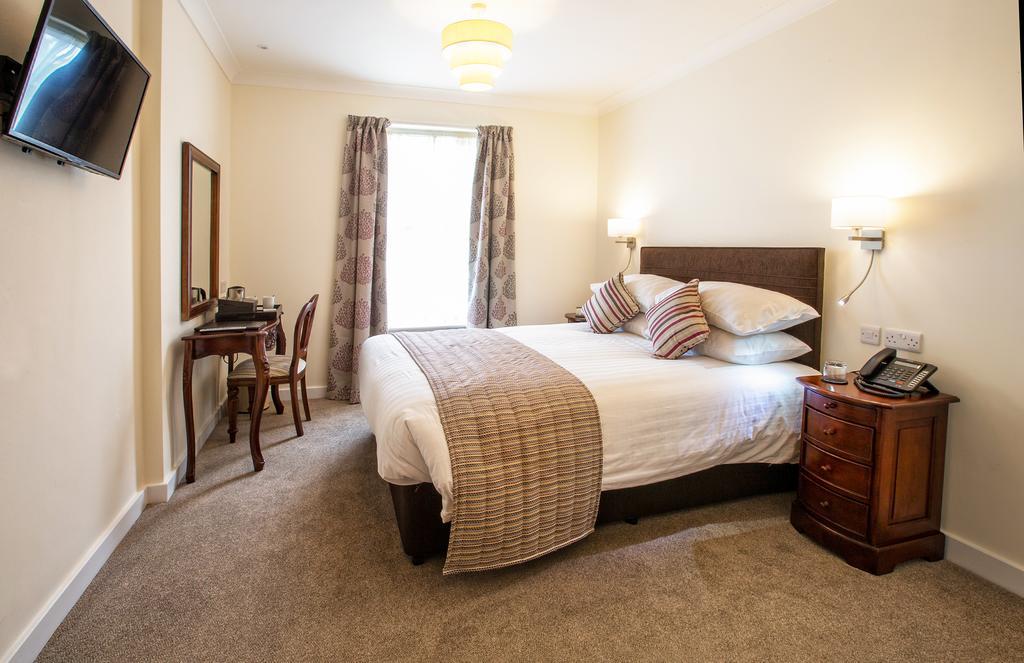 The Bishops Table Hotel Farnham  Esterno foto