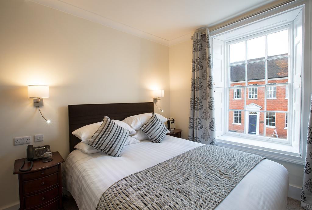 The Bishops Table Hotel Farnham  Esterno foto