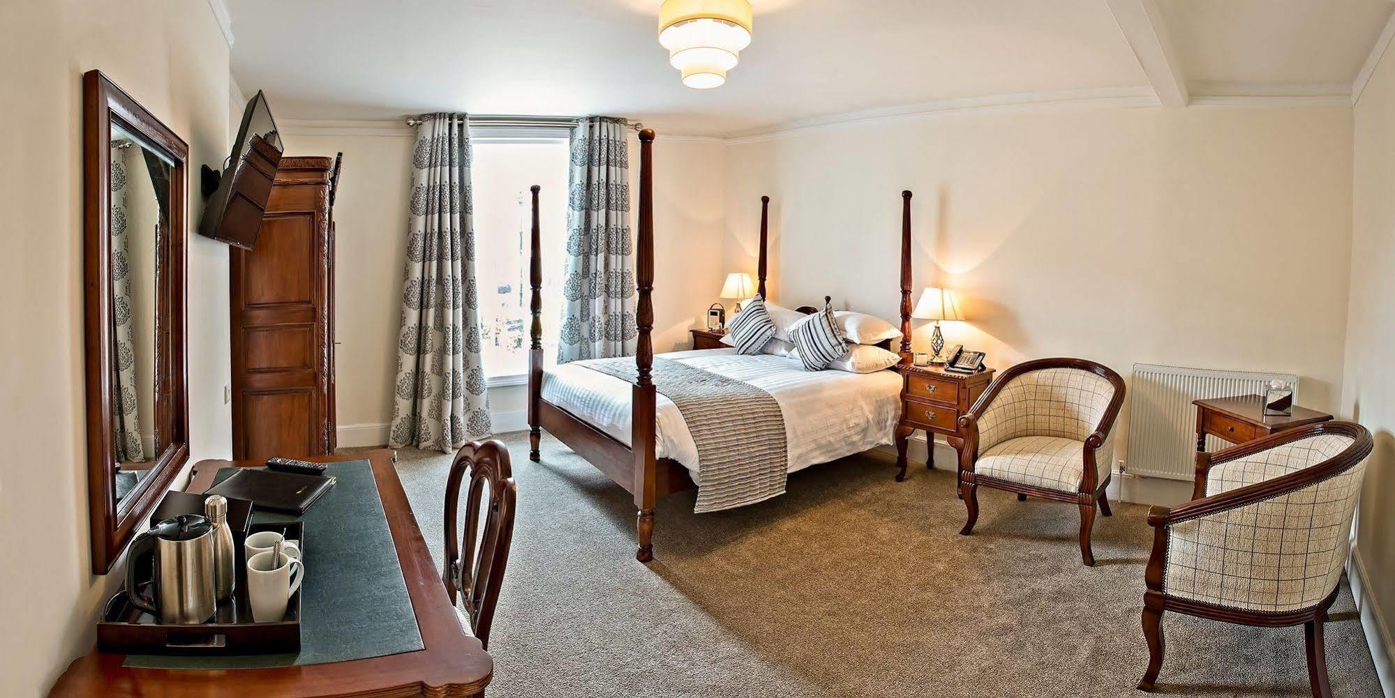 The Bishops Table Hotel Farnham  Esterno foto